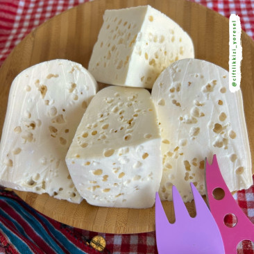 Köy Peyniri A2 Jersey Sütten Salamura 1 Kg